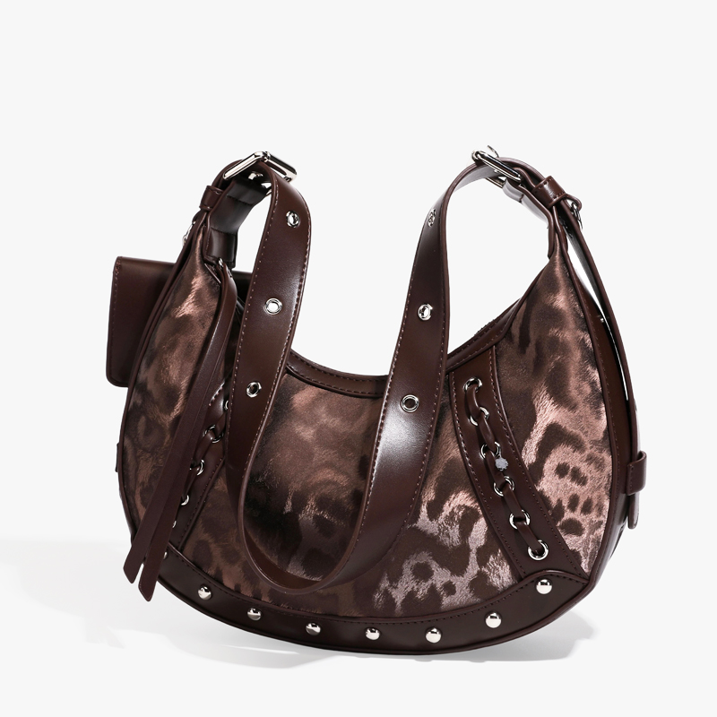 Chinese Style Leopard Saddle B - Interior Design Vintage Style recension och pris